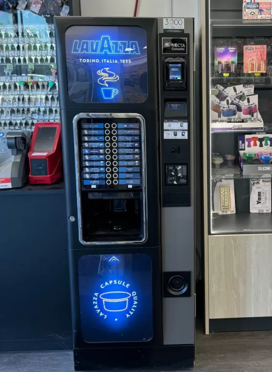 Distributeur automatique de boissons chaudes