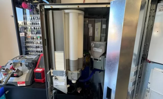 Intervention technique sur un distributeur de boissons chaudes